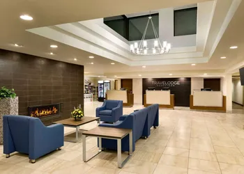 Travelodge by Wyndham Saskatoon hotel thumbnail 2