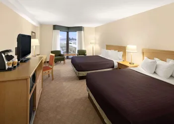 Travelodge by Wyndham Saskatoon hotel thumbnail 4