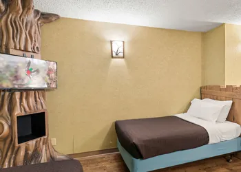 Travelodge by Wyndham Saskatoon hotel thumbnail 8