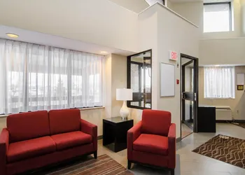 Comfort Inn Saskatoon Centre hotel thumbnail 3