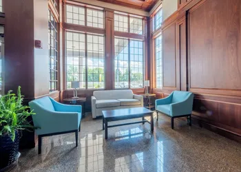 Red Roof Inn & Suites Wilmington - New Castle hotel thumbnail 6