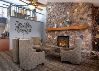 AmericInn by Wyndham Eau Claire hotel thumbnail 3