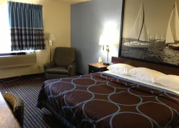 Super 8 by Wyndham New Castle hotel thumbnail 7