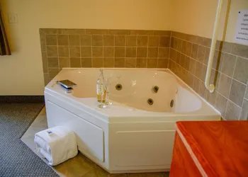 AmericInn by Wyndham Havre hotel thumbnail 8