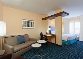Fairfield Inn & Suites by Marriott El Paso hotel thumbnail 5