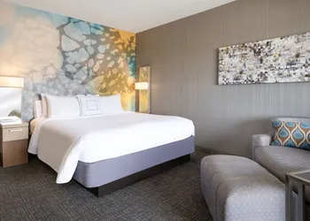 Courtyard by Marriott El Paso Airport hotel thumbnail 7