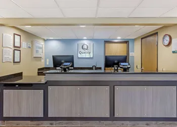 Quality Inn Oshkosh Aviation Park hotel thumbnail 2