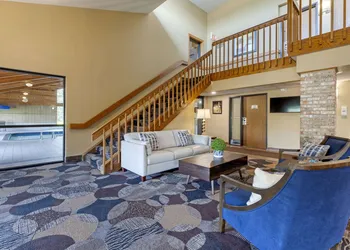 Quality Inn Oshkosh Aviation Park hotel thumbnail 3