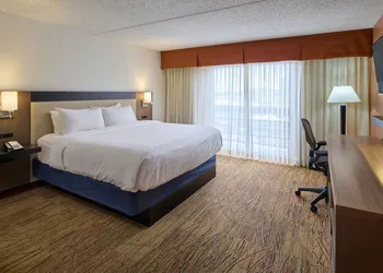 Wyndham El Paso Airport Hotel & Waterpark hotel thumbnail 4