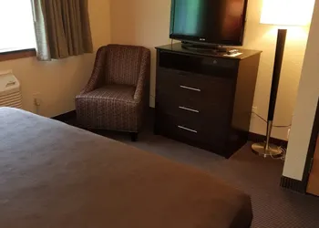 AmericInn by Wyndham Menomonie hotel thumbnail 5