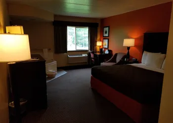 AmericInn by Wyndham Menomonie hotel thumbnail 7