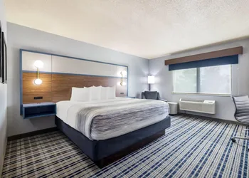 AmericInn by Wyndham Chamberlain - Conference Center hotel thumbnail 4