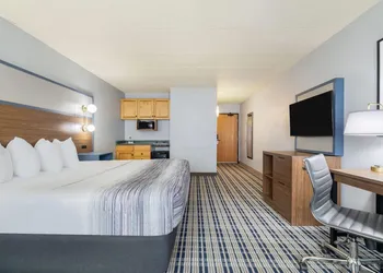 AmericInn by Wyndham Chamberlain - Conference Center hotel thumbnail 5
