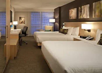 Delta Hotels by Marriott Winnipeg hotel thumbnail 6