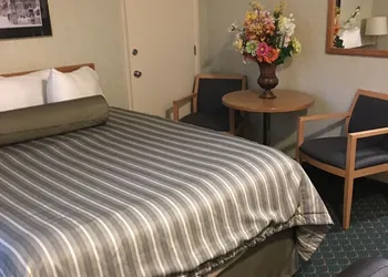 Travelodge by Wyndham Winnipeg East hotel thumbnail 5