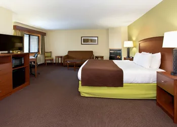 Cobblestone Hotel & Suites – Wisconsin Rapids hotel thumbnail 5