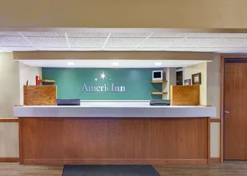 AmericInn by Wyndham Hutchinson hotel thumbnail 3