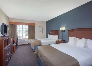 AmericInn by Wyndham Hutchinson hotel thumbnail 8