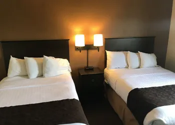 AmericInn by Wyndham West Bend hotel thumbnail 8