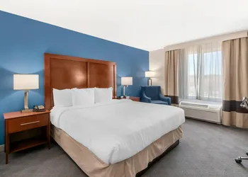 Comfort Inn & Suites Rifle hotel thumbnail 4