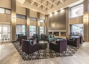 La Quinta Inn & Suites by Wyndham Glenwood Springs hotel thumbnail 2