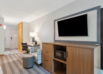 AmericInn by Wyndham Wisconsin Dells hotel thumbnail 8