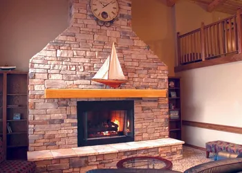 AmericInn by Wyndham Charlevoix hotel thumbnail 2