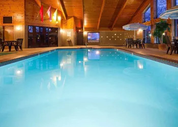 AmericInn by Wyndham Charlevoix hotel thumbnail 7