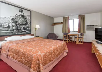 Super 8 by Wyndham Grand Junction Colorado hotel thumbnail 4