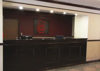Red Roof Inn Gurnee - Waukegan hotel thumbnail 2