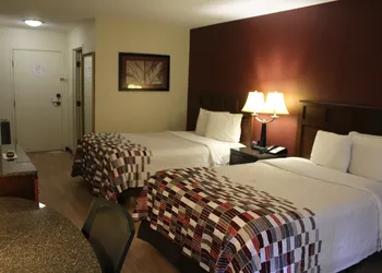 Red Roof Inn Gurnee - Waukegan hotel thumbnail 5
