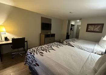 Red Roof Inn Gurnee - Waukegan hotel thumbnail 6
