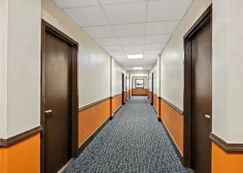 Econo Lodge Manistee hotel thumbnail 6