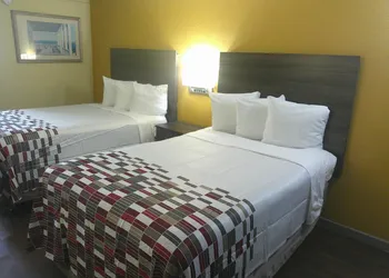 Red Roof Inn Hampton Coliseum hotel thumbnail 4