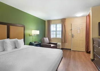 Extended Stay America Select Suites Newport News Oyster Pt hotel thumbnail 7