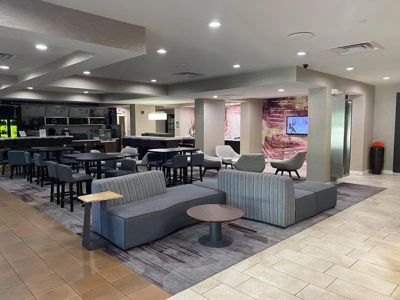 Courtyard by Marriott Newport News Yorktown hotel detail image 2