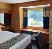 Microtel Inn by Wyndham Newport News Airport hotel detail image 3
