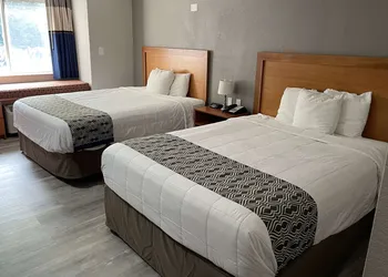 Microtel Inn by Wyndham Newport News Airport hotel thumbnail 4
