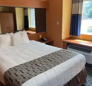 Microtel Inn by Wyndham Newport News Airport hotel detail image 5