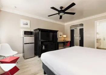 Inn at Highway 1 hotel thumbnail 7