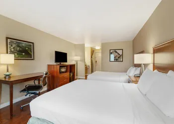 Best Western Plus John Jay Inn & Suites hotel thumbnail 6