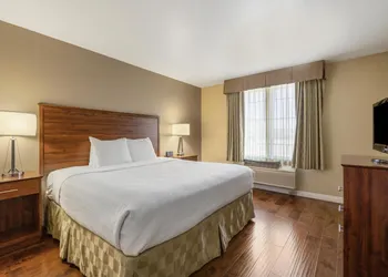 Best Western Plus John Jay Inn & Suites hotel thumbnail 7