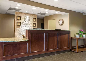 Comfort Inn La Porte hotel thumbnail 2