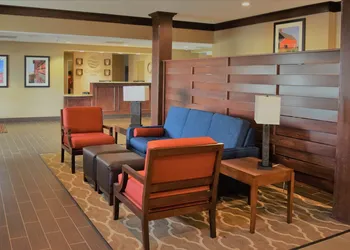 Comfort Inn La Porte hotel thumbnail 5