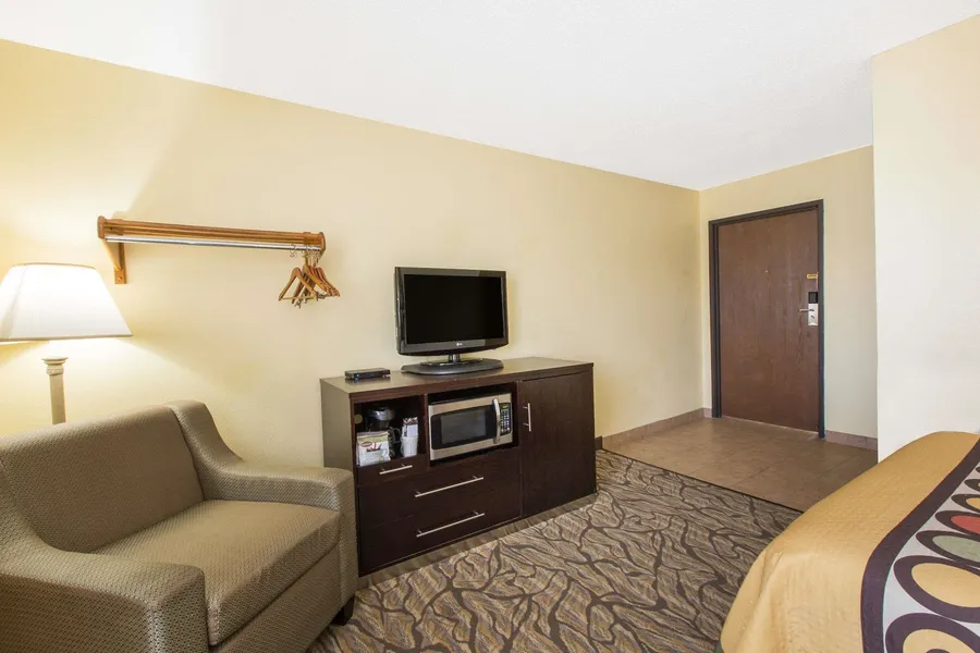 Super 8 by Wyndham Nampa hotel detail image 6
