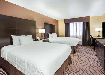 La Quinta Inn & Suites by Wyndham Meridian / Boise West hotel thumbnail 7