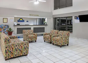 Days Inn by Wyndham Spartanburg Waccamaw hotel thumbnail 3