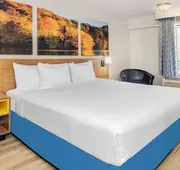 Days Inn by Wyndham Spartanburg Waccamaw hotel detail image 5
