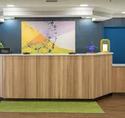 Spark by Hilton Sterling Dulles Airport hotel detail image 3
