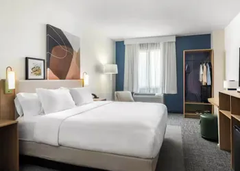 Spark by Hilton Sterling Dulles Airport hotel thumbnail 6
